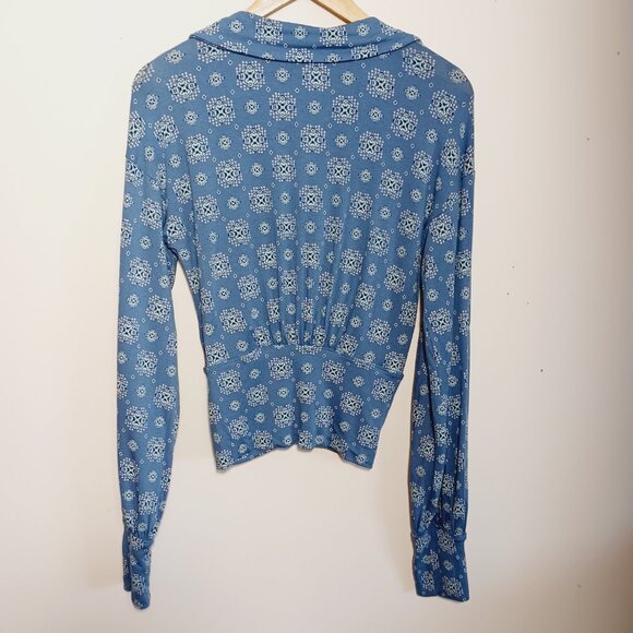 Free People, Medium Blue Top, Boho Chic, Retro Styled, Deep V Neck, Long Sleeve - Picture 8 of 16